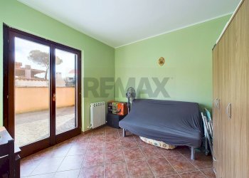 Camera / camera da letto - Villa a Schiera Ardea - foto 23