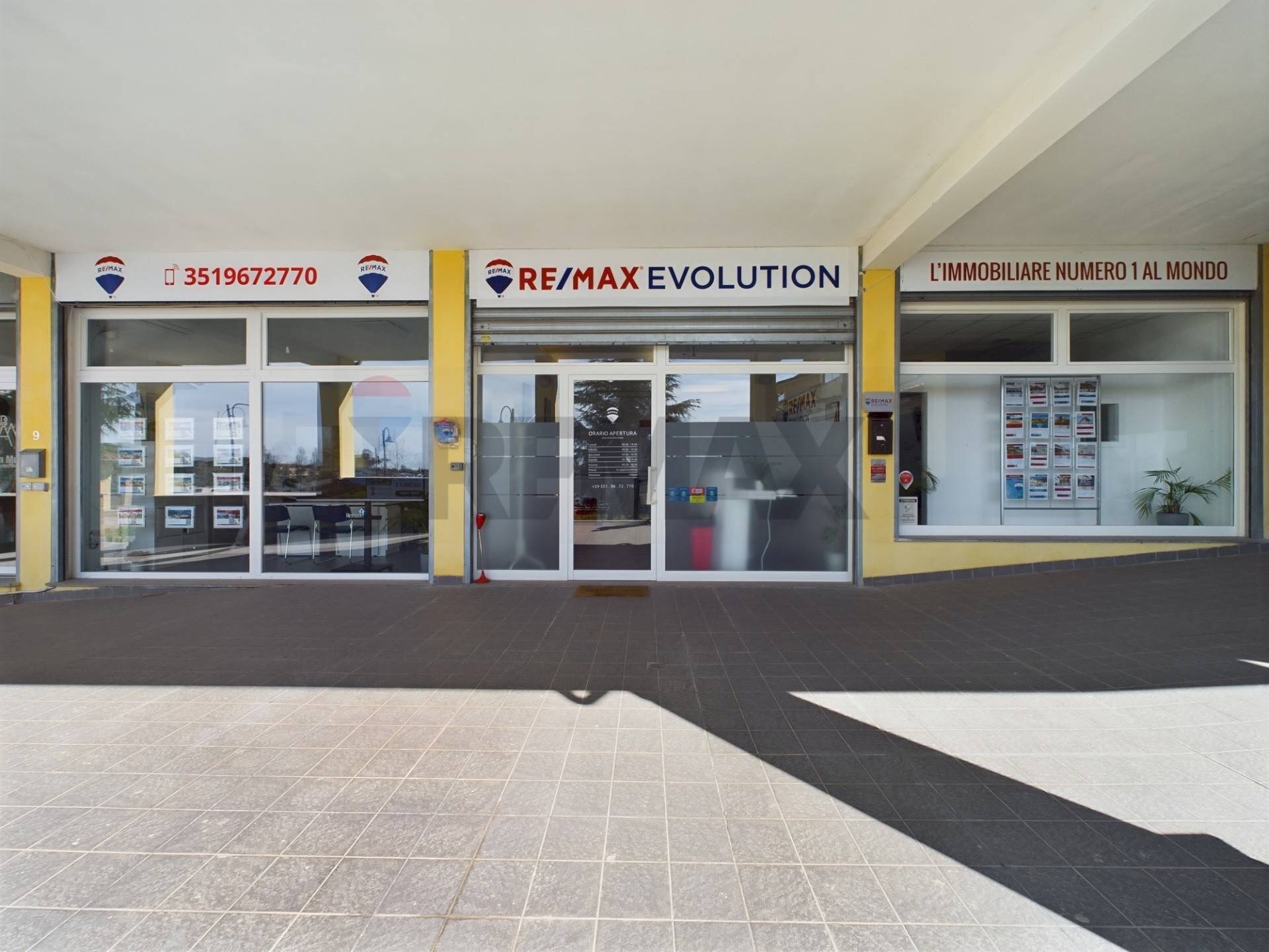 Edificio all\'aperto - Commercial Premises Formello - photo 1