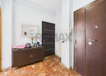 Hall / corridoio - Trilocale Via Ottavio Assarotti
 
20, Roma - foto 21