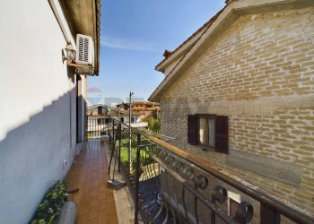 Balcone - Quadrilocale via g ferrari
 
2, Campagnano di Roma - foto 7