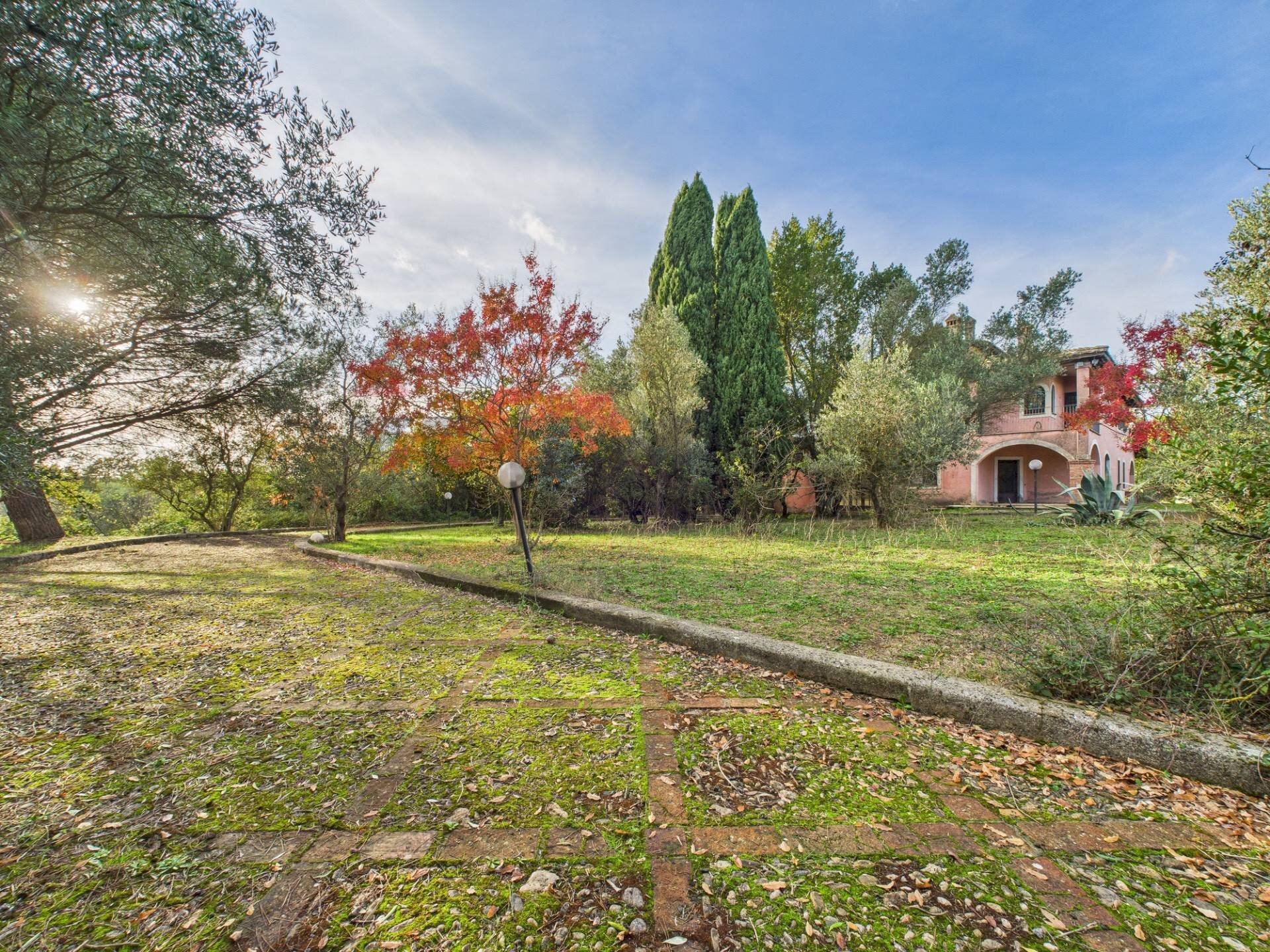 Giardino - Villa strada delle boccette
 
3, Campagnano di Roma - foto 2
