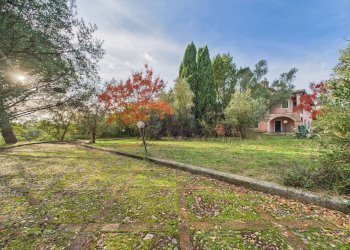 Giardino - Villa strada delle boccette
 
3, Campagnano di Roma - foto 2