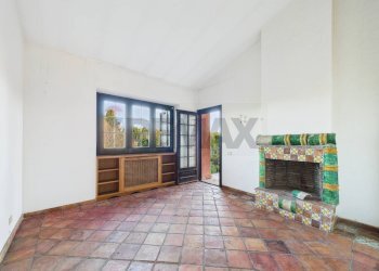 Soggiorno - Villa strada delle boccette
 
3, Campagnano di Roma - foto 9