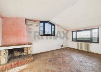 Stanza vuota - Villa strada delle boccette
 
3, Campagnano di Roma - foto 17
