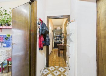 Hall / corridoio - Bilocale VIA ROMA
 
62, Formello - foto 13