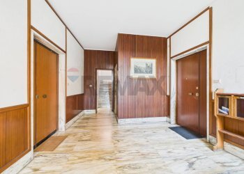 Hall / corridoio - Bilocale Roma - foto 16