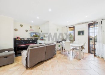 Sala da pranzo - Villa a Schiera Viale Oceania
 
1, Formello - foto 12