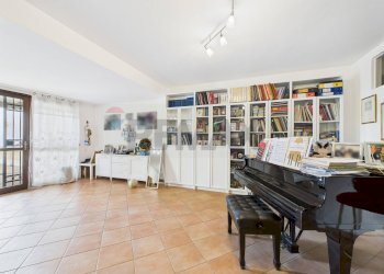 Sala da pranzo - Villa a Schiera Viale Oceania
 
1, Formello - foto 17