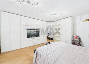 Camera / camera da letto - Villa a Schiera Viale Oceania
 
1, Formello - foto 22