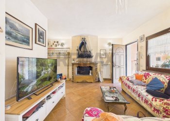 Soggiorno - Villa a Schiera VIA TERRE DI BETTONA
 
6, Formello - foto 6
