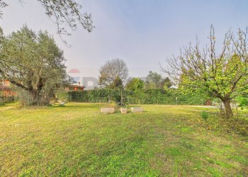 Giardino - Villa a Schiera VIA TERRE DI BETTONA
 
6, Formello - foto 8