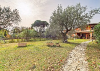 Giardino - Villa a Schiera VIA TERRE DI BETTONA
 
6, Formello - foto 9