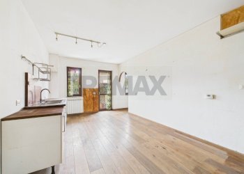 Stanza vuota - Bilocale Via Emilio Bassanelli
 
62, Formello - foto 3