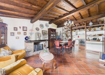 Sala da pranzo - Villa Via del Praticello Alto
 
22, Formello - foto 13