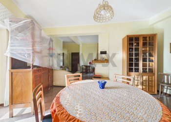 Sala da pranzo - Quadrilocale Via Della Stazione Di Cesano
 
468, Roma - foto 17