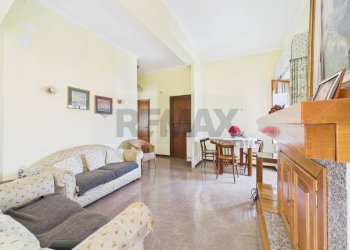 Sala da pranzo - Quadrilocale Via Della Stazione Di Cesano
 
468, Roma - foto 18