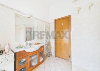 Bagno - Quadrilocale Via Della Stazione Di Cesano
 
468, Roma - foto 25
