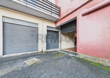 Parcheggio - Quadrilocale Via Della Stazione Di Cesano
 
468, Roma - foto 33