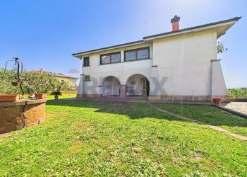 Casa all\'aperto - Quadrilocale via montefiore
 
20, Formello - foto 1