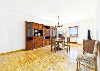 Sala da pranzo - Quadrilocale via montefiore
 
20, Formello - foto 7
