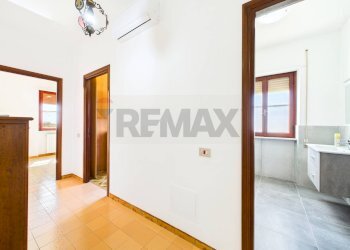 Stanza vuota - Quadrilocale via montefiore
 
20, Formello - foto 12