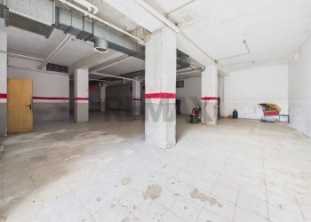 Parcheggio - Commercial Premises via di tor san giovanni
 
140, Roma - photo 1