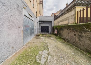 Giardino - Commercial Premises via di tor san giovanni
 
140, Roma - photo 7