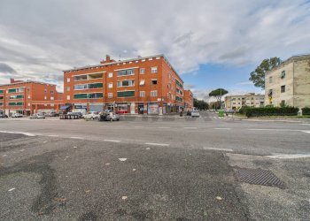 Edificio all\'aperto - Commercial Premises via di tor san giovanni
 
140, Roma - photo 29