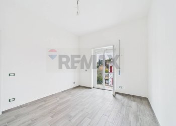 Stanza vuota - Three-room apartment Via Valle del Bosco
 
42, Roma - photo 17