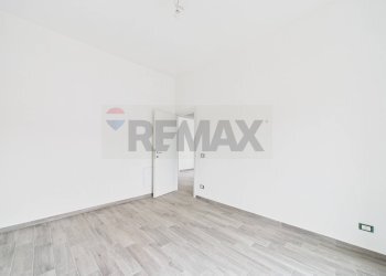 Stanza vuota - Three-room apartment Via Valle del Bosco
 
42, Roma - photo 18