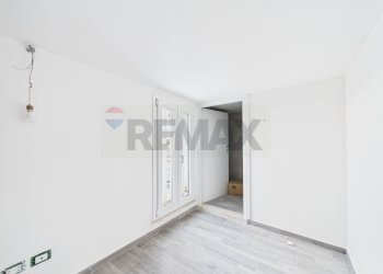 Stanza vuota - Three-room apartment Via Valle del Bosco
 
42, Roma - photo 22