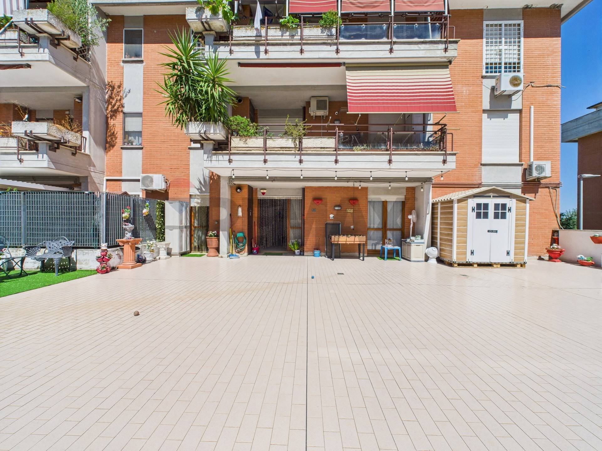 Edificio all\'aperto - Trilocale Monterotondo - foto 2