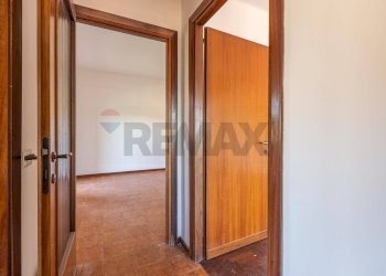 Hall / corridoio - Trilocale Roma - foto 12