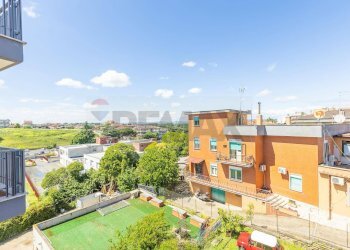 Edificio all\'aperto - Trilocale Roma - foto 31