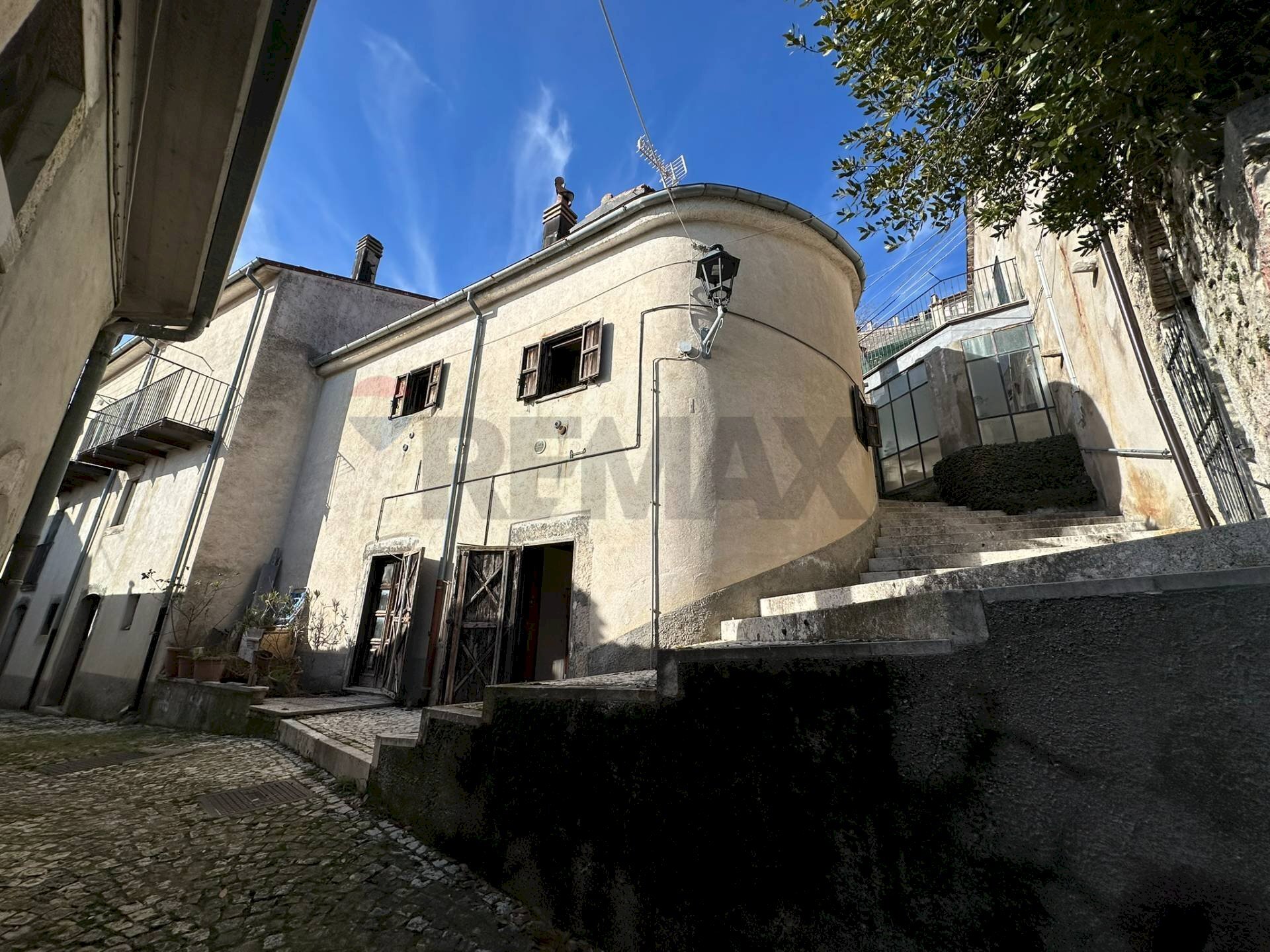 Edificio all\'aperto - Casa indipendente Via San Rocco
 
20, Scontrone - foto 1