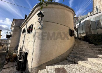 Casa all\'aperto - Casa indipendente Via San Rocco
 
20, Scontrone - foto 2