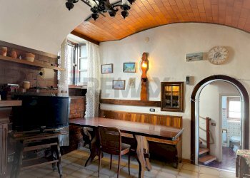 Sala da pranzo - Casa indipendente Via San Rocco
 
20, Scontrone - foto 20