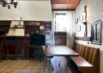 Sala da pranzo - Casa indipendente Via San Rocco
 
20, Scontrone - foto 26