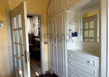 Hall / corridoio - Casa indipendente Via San Rocco
 
20, Scontrone - foto 41