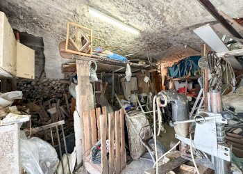 Dispensa di stoccaggio - Casa indipendente Via San Rocco
 
20, Scontrone - foto 59