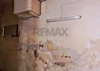 Dettagli - Magazzino via domenico quattrociocchi
 
88, Bagheria - foto 9