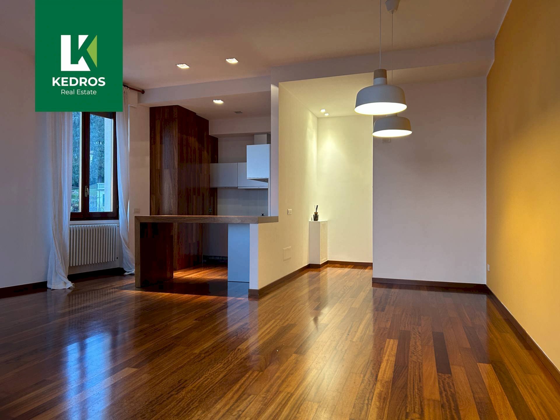 Foto 2 - Quadrilocale Via al Santuario
 
10, Varese - foto 2