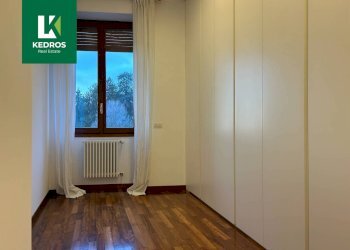 Foto 18 - Four-room apartment Via al Santuario
 
10, Varese - photo 18