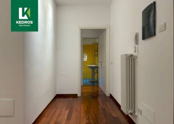 Foto 21 - Four-room apartment Via al Santuario
 
10, Varese - photo 21