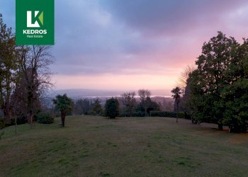 Foto 33 - Four-room apartment Via al Santuario
 
10, Varese - photo 33