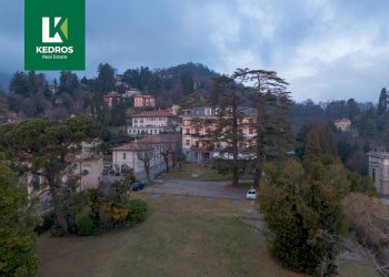 Foto 36 - Four-room apartment Via al Santuario
 
10, Varese - photo 36