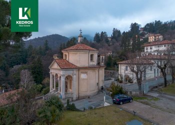 Foto 37 - Four-room apartment Via al Santuario
 
10, Varese - photo 37