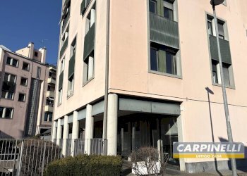 Foto 1 - Shop Via Pozzo Antico
 
24, Desio - photo 1