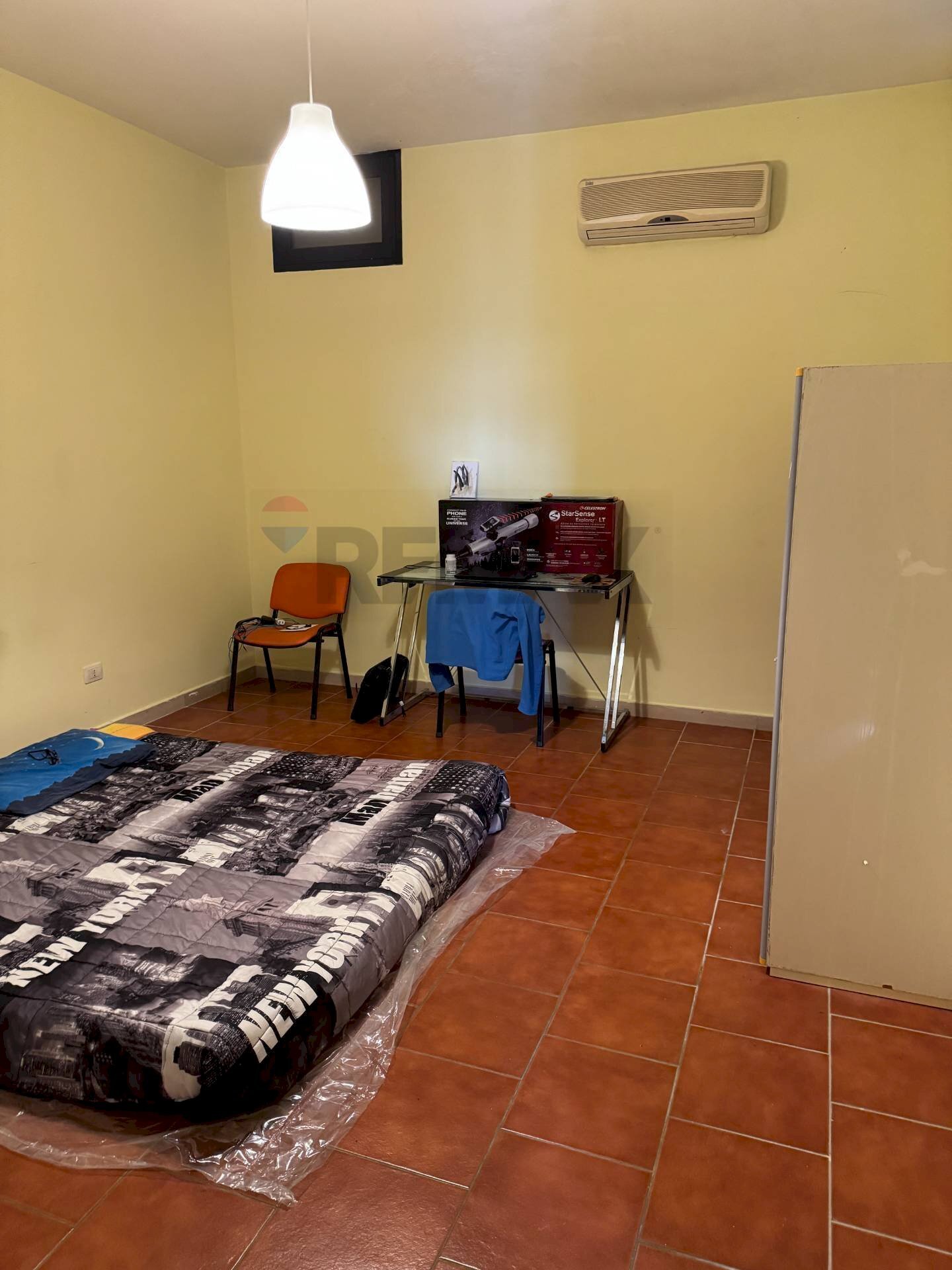 Camera / camera da letto - Ufficio Via delle Mammole
 
34, Modugno - foto 2