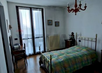 Camera / camera da letto - Casa semi indipendente via Italo Calvino
 
4, San Zeno Naviglio - foto 16